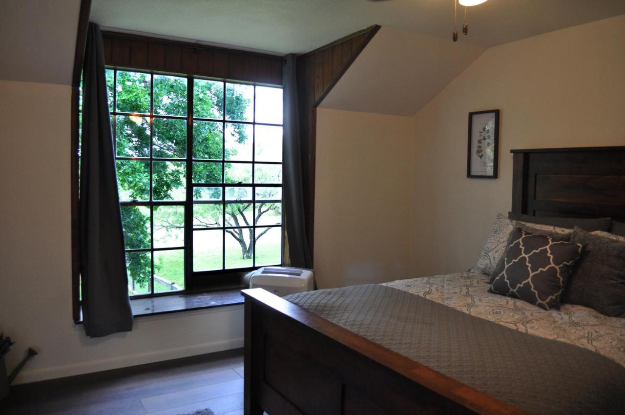 Lydias Loft Apartment Ingram Ngoại thất bức ảnh